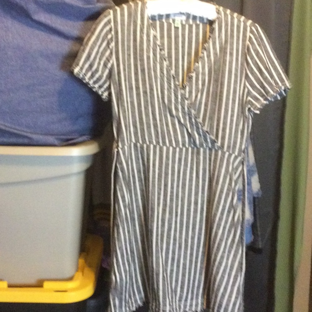 Susina woman’s wrapped dress medium